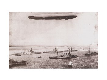 Zeppelin - B&amp;W in the air art print