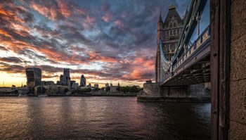 Tower Bridge 1 by Giuseppe Torre art print