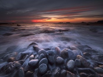 Atardecer en Ixtapa 2 Horizontal by Moises Levy art print