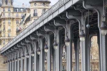 Pont de Bir Hakeim by Cora Niele art print